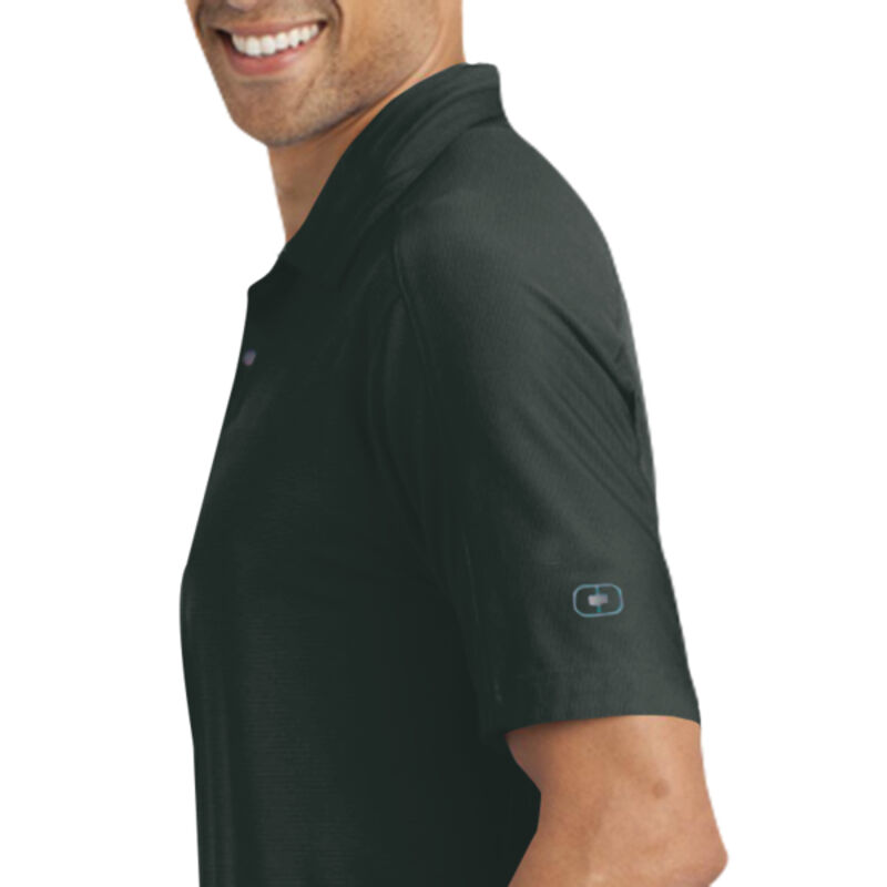 Linear Polo Thumbnail